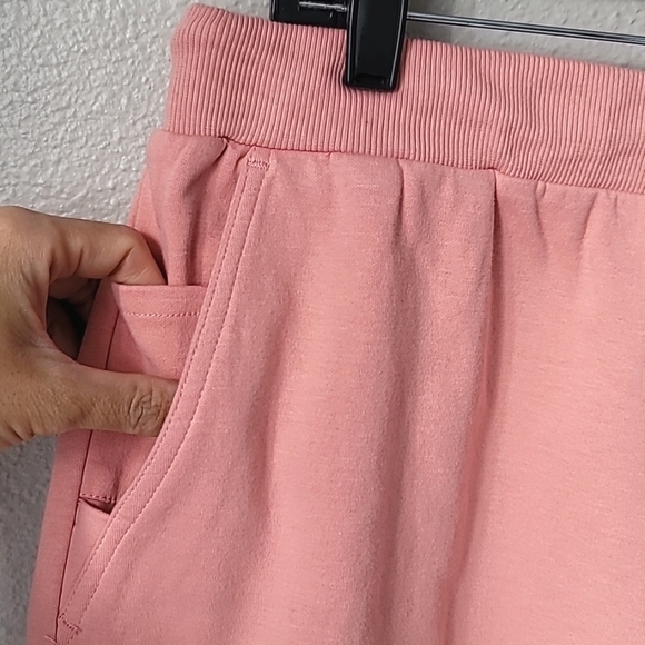 NWT 686 Everywhere Double Knit Performance Shorts, Size XLarge, Color Rosette - Picture 8 of 15